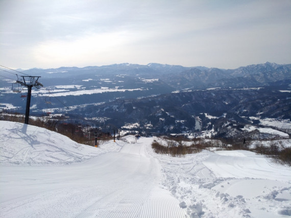 さかえ倶楽部スキー場で使えるクーポン一覧｜スキー・スノボの電子クーポン ダレモ【ゲレンデ】