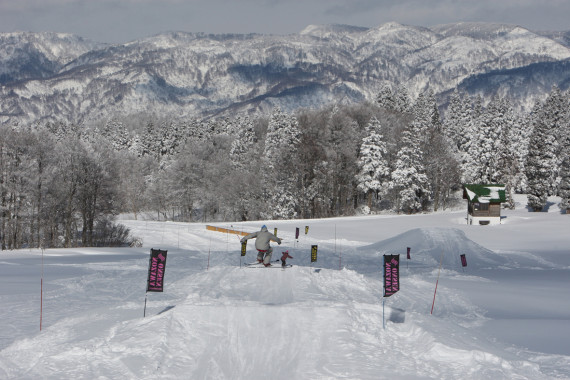 野沢温泉スキー場で使えるクーポン一覧｜スキー・スノボの電子クーポン ダレモ【ゲレンデ】