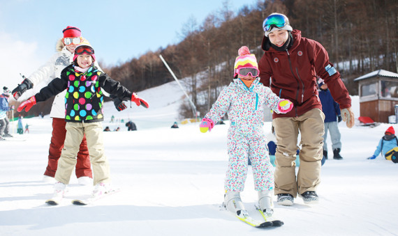 軽井沢スノーパークで使えるクーポン一覧｜スキー・スノボの電子クーポン ダレモ【ゲレンデ】