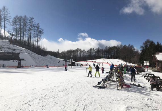 軽井沢スノーパークで使えるクーポン一覧｜スキー・スノボの電子クーポン ダレモ【ゲレンデ】