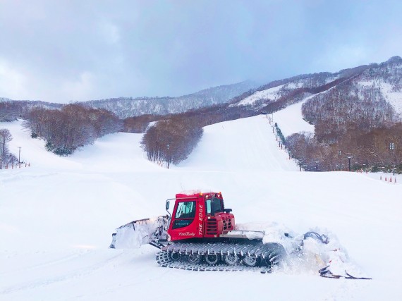 カルルス温泉 サンライバスキー場で使えるクーポン一覧|スキー・スノボの電子クーポン ダレモ【ゲレンデ】