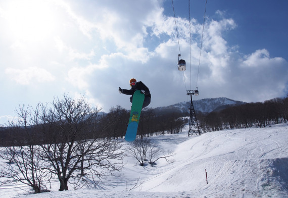 赤倉観光リゾートスキー場で使えるクーポン一覧｜スキー・スノボの電子クーポン ダレモ【ゲレンデ】