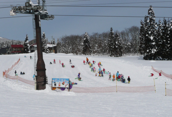 赤倉観光リゾートスキー場で使えるクーポン一覧｜スキー・スノボの電子クーポン ダレモ【ゲレンデ】