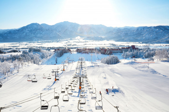 上越国際スキー場で使えるクーポン一覧｜スキー・スノボの電子クーポン ダレモ【ゲレンデ】