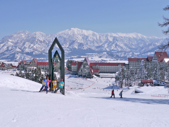 上越国際スキー場で使えるクーポン一覧｜スキー・スノボの電子クーポン ダレモ【ゲレンデ】