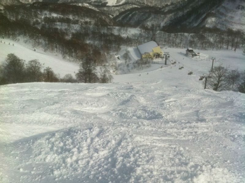 天気、軽雪、リフト待ちゼロ分